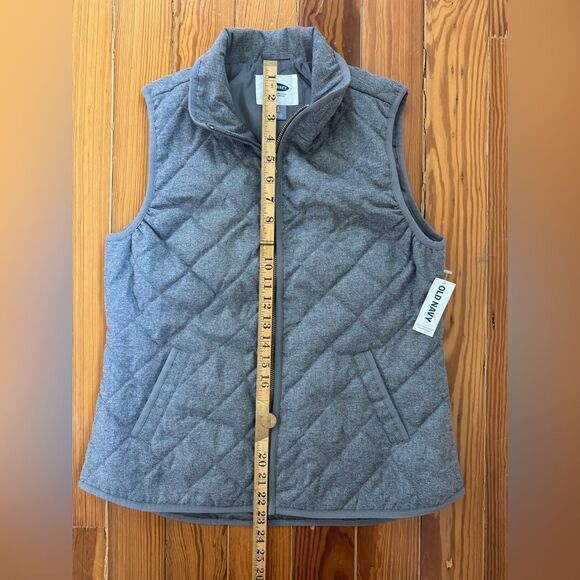 NWT Old Navy Lightweight Quilted Vest - Picture 5 of 6